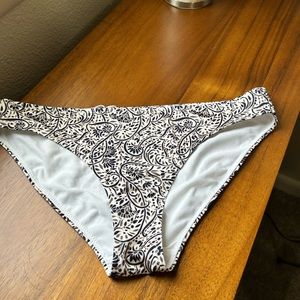 ATHLETA bikini bottom. Size M. Multi. $18